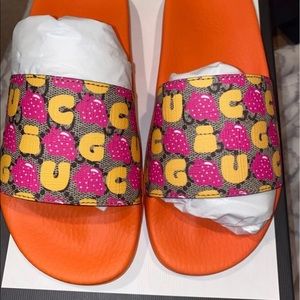 Gucci Kid slides size 34